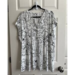 ROSE + OLIVE Plus White Black Floral Pintuck Button Blouse Top Sz 1X NWT